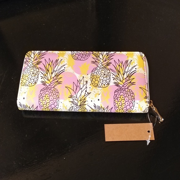 🆕 Pineapple Zip-Around Wallet - Picture 4 of 6